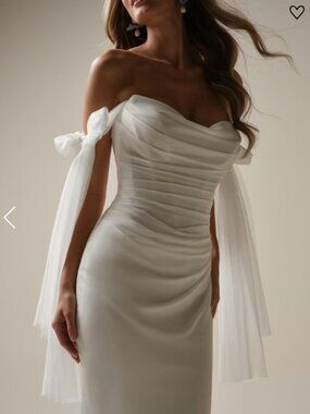 Maggie Sottero | Dresses | Maggie Sottero Eleganza Wedding Dress | Poshmark Maggie Sottero | Dresses | Maggie Sottero Eleganza Wedding Dress | Poshmark